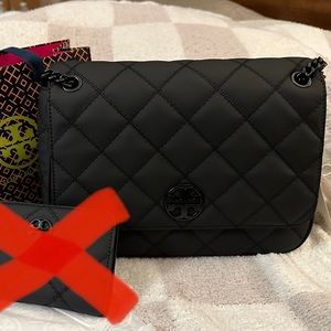 Tory Burch Matte black Willa Shoulder bag NWT